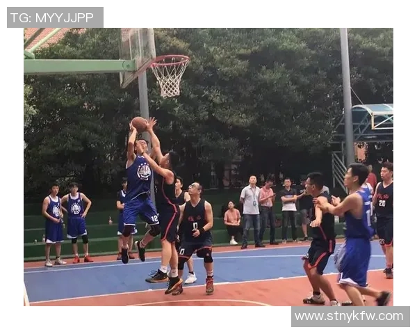 西安篮球队的节奏揭秘：激情与技巧交织的赛场故事