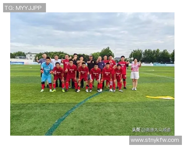 全国锦标赛回顾:上海足球队展现出色耐力与团队精神的精彩表现 全国锦标赛回顾:上海足球队展现出色耐力与团队精神的精彩表现