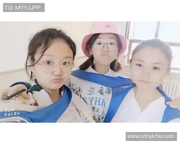 黄丽专访：从青涩少年到网球明星的成长之路与心路历程